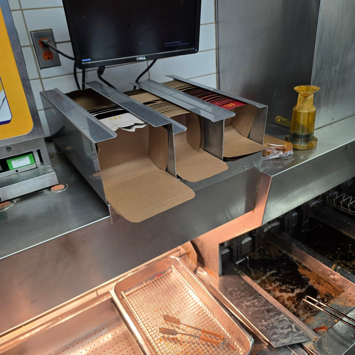 Poutine box holder