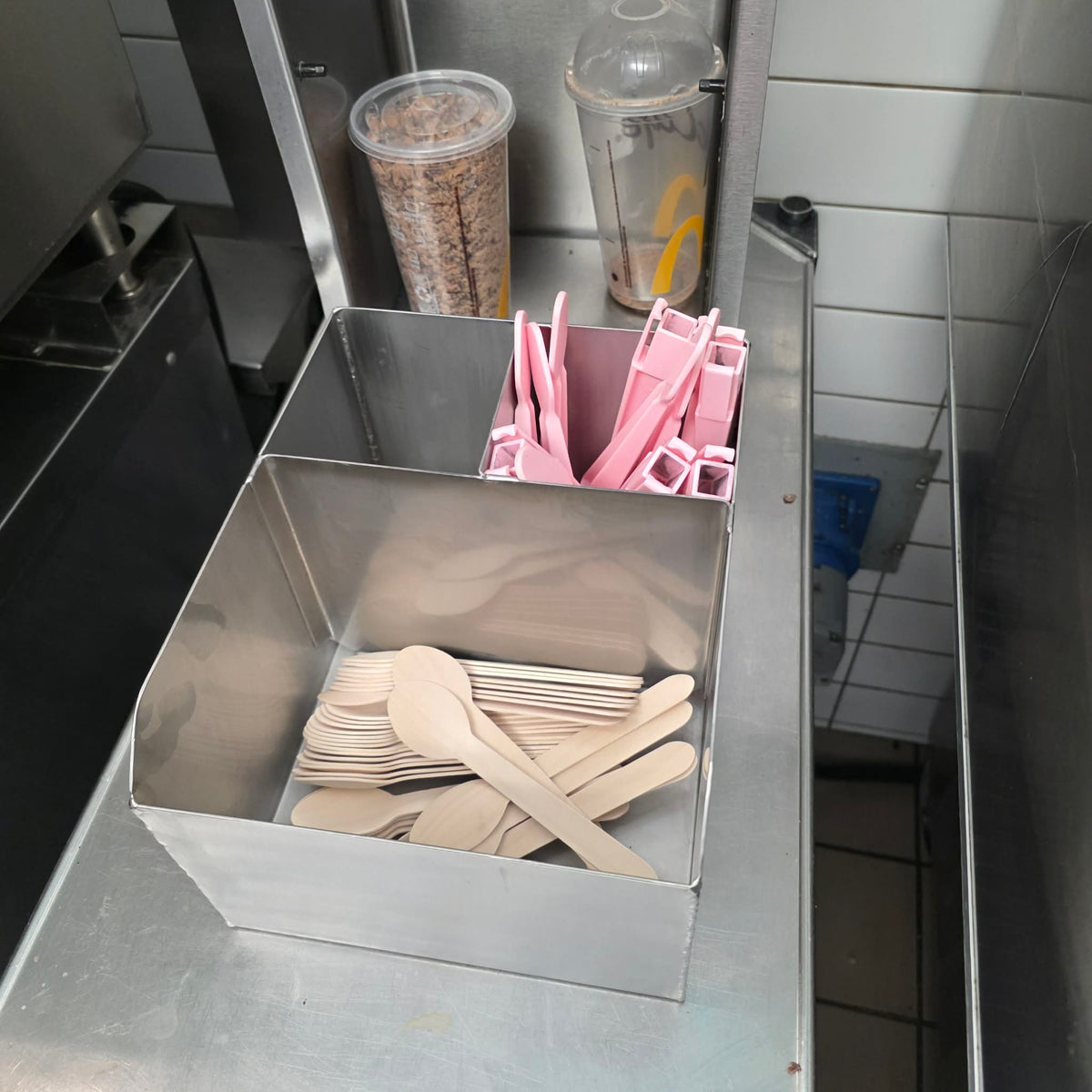 MCFLURRY SPOONS HOLDER