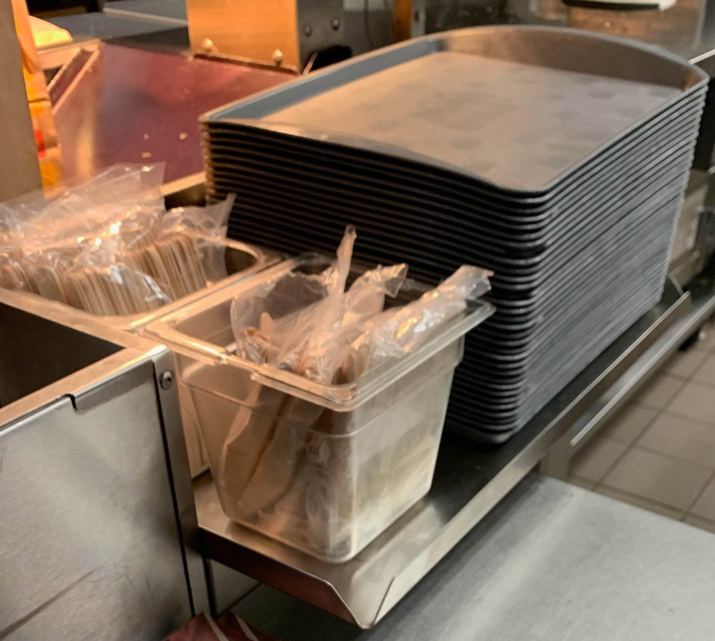 Support pour plateau alimentaire